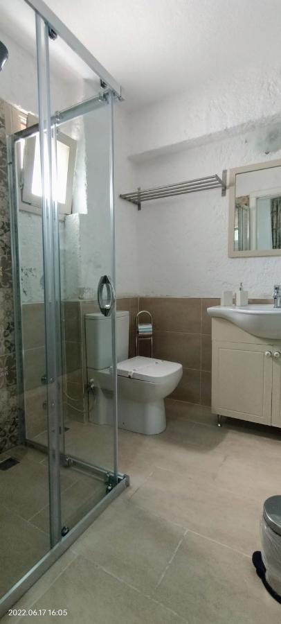 Bed & Breakfast Bizim Ev Alacati *